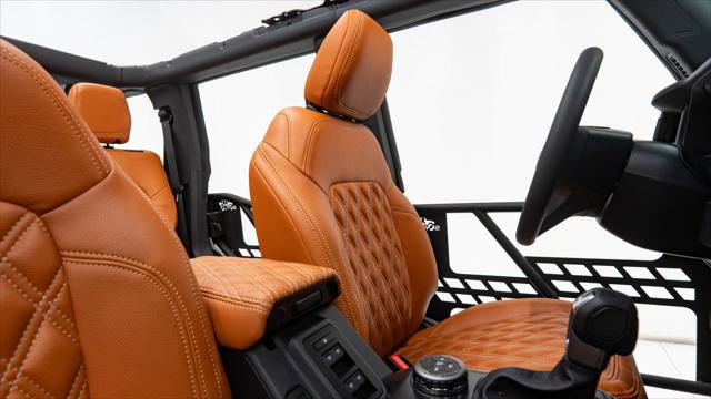 Used 2025 Ford Bronco CUSTOM image 50