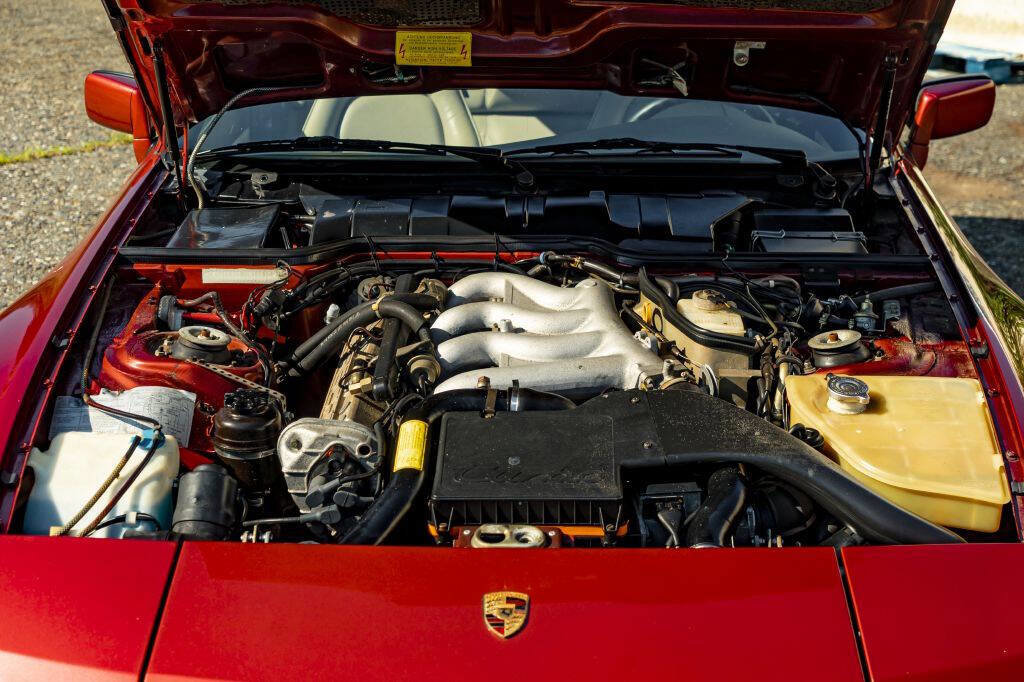 Used 1986 Porsche 944 Turbo image 53