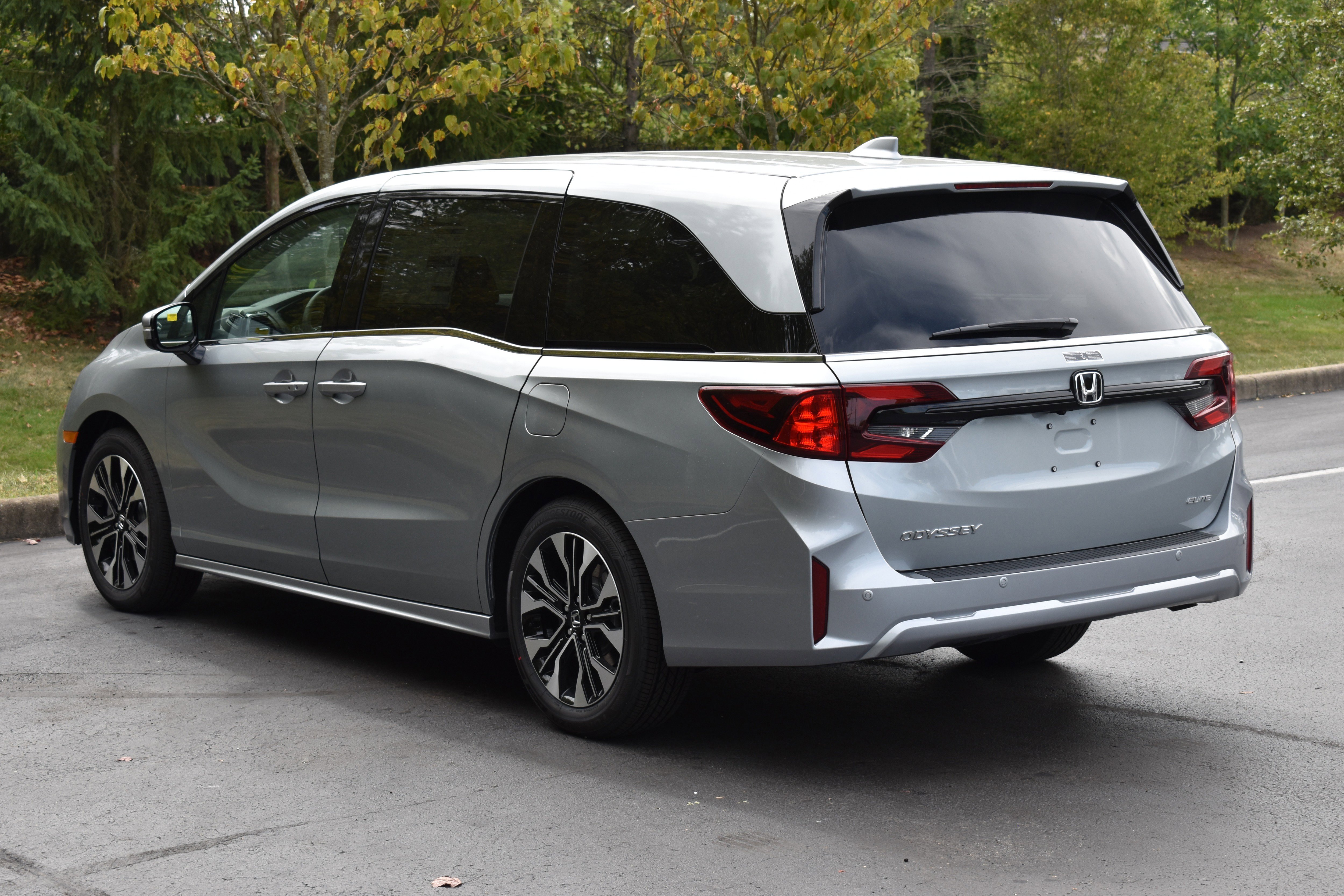 New 2026 Honda Odyssey Elite image 5