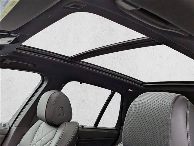 New 2026 BMW X5 xDrive40i w/ M Sport Package AWD/4WD image 15