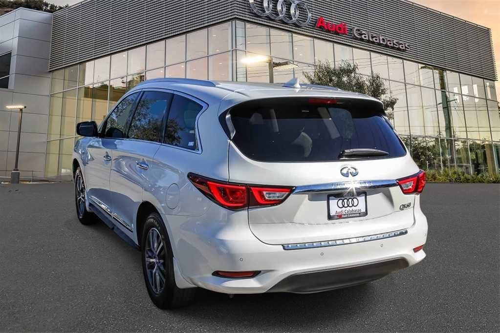 Used 2017 INFINITI QX60 FWD w/ Premium Plus Package image 2