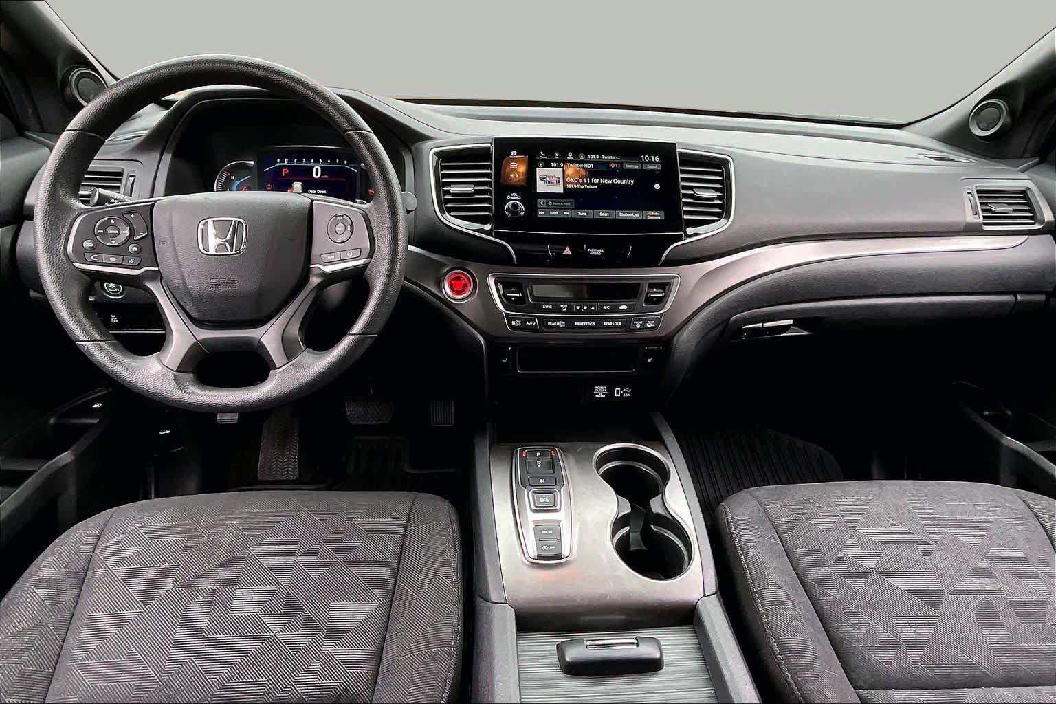 Used 2022 Honda Pilot Sport image 14
