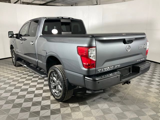 Used 2018 Nissan Titan SV w/ SV Convenience Package image 4