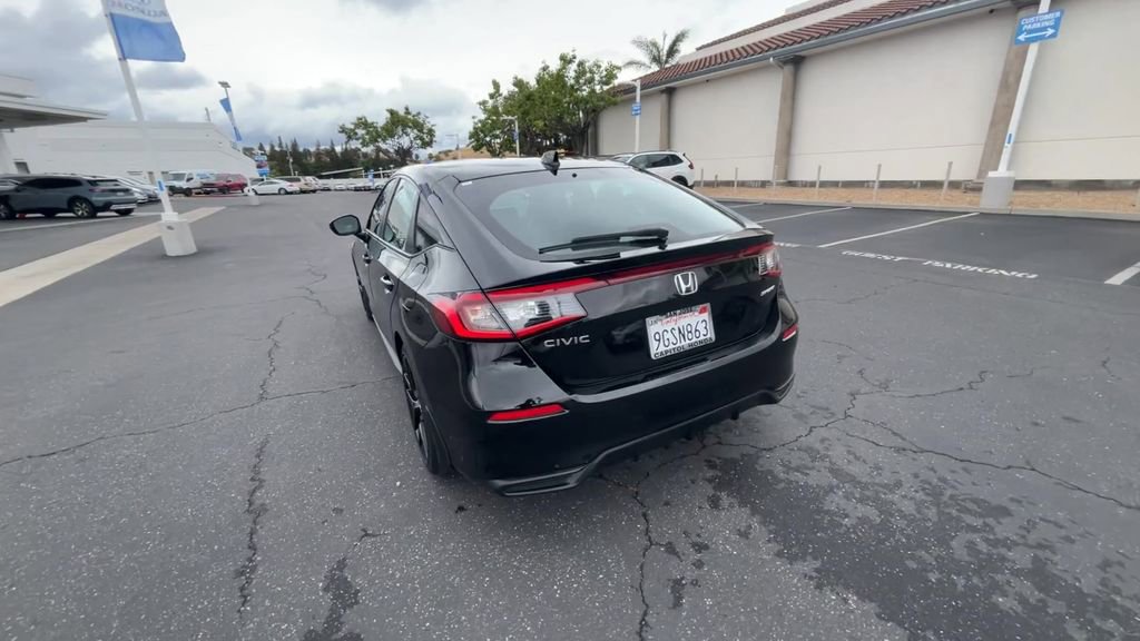 Used 2023 Honda Civic Sport image 7