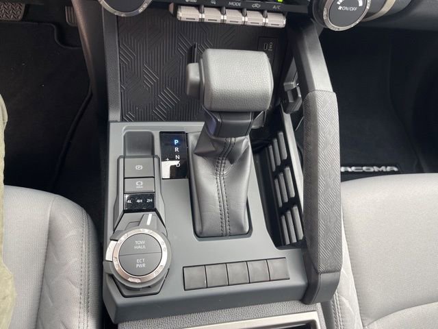 Used 2025 Toyota Tacoma SR5 image 45