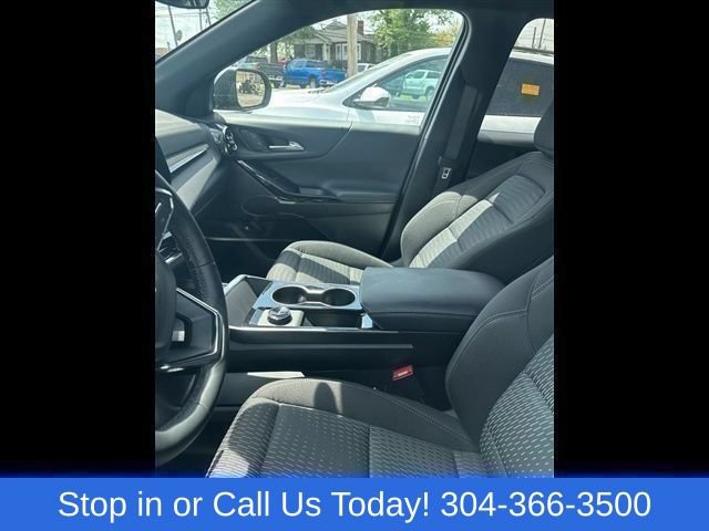 Used 2026 Chevrolet Equinox LT AWD/4WD image 15