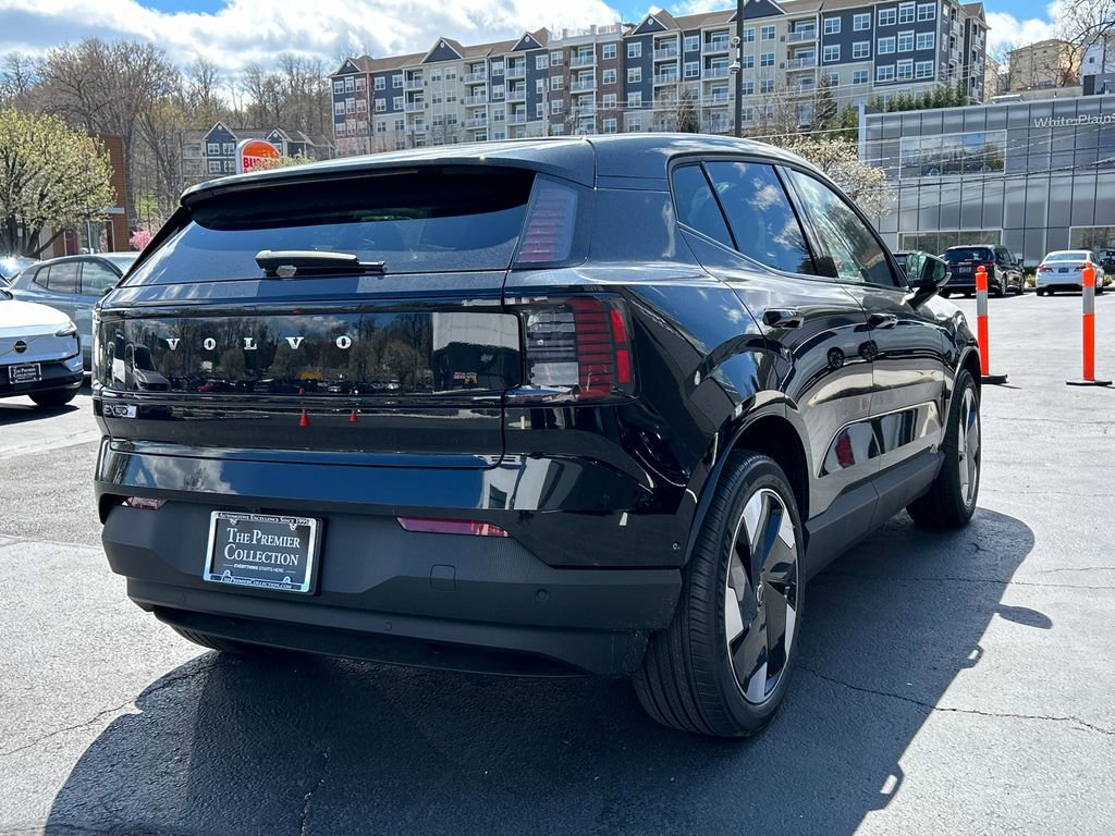 New 2026 Volvo EX30 Ultra w/ Climate Package image 2