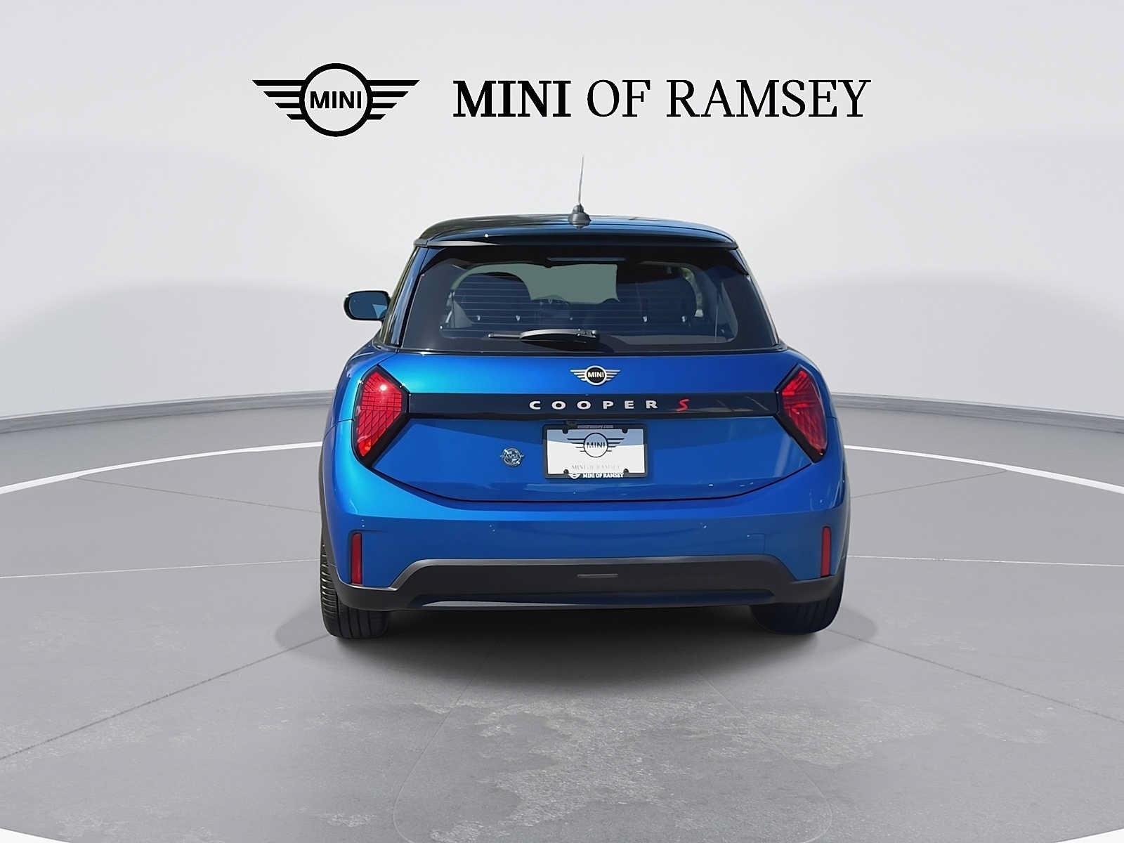 Used 2025 MINI Cooper S FWD image 7