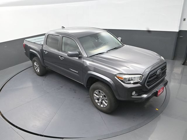 Used 2018 Toyota Tacoma SR5 RWD image 25