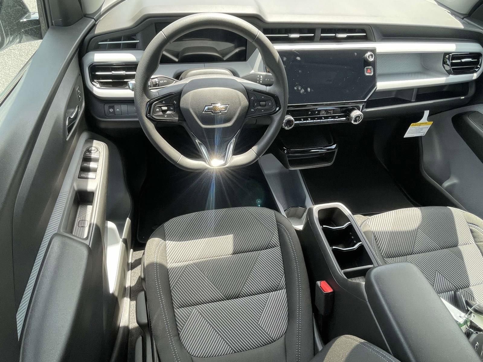 New 2027 Chevrolet Bolt LT FWD image 30