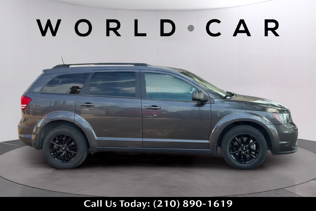 Used 2020 Dodge Journey SE w/ SE Popular Equipment Group FWD image 3