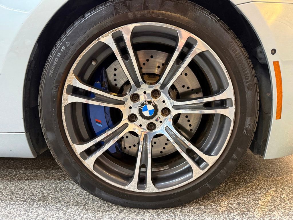 Used 2014 BMW M6 Convertible image 28