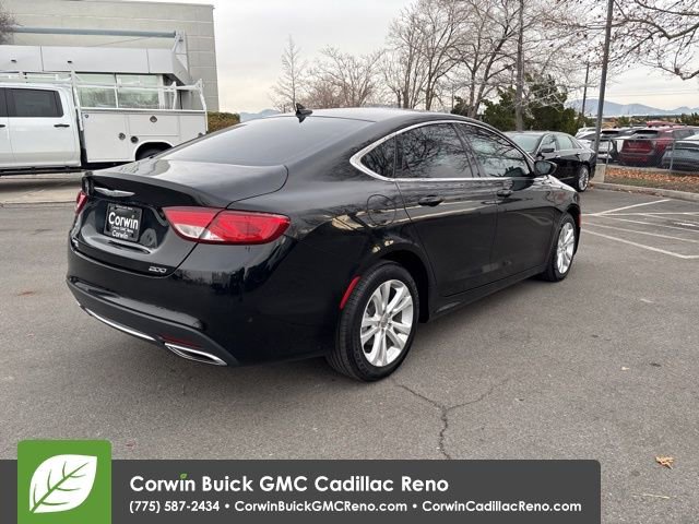 Used 2017 Chrysler 200 Limited Platinum w/ Comfort & Convenience Group image 24