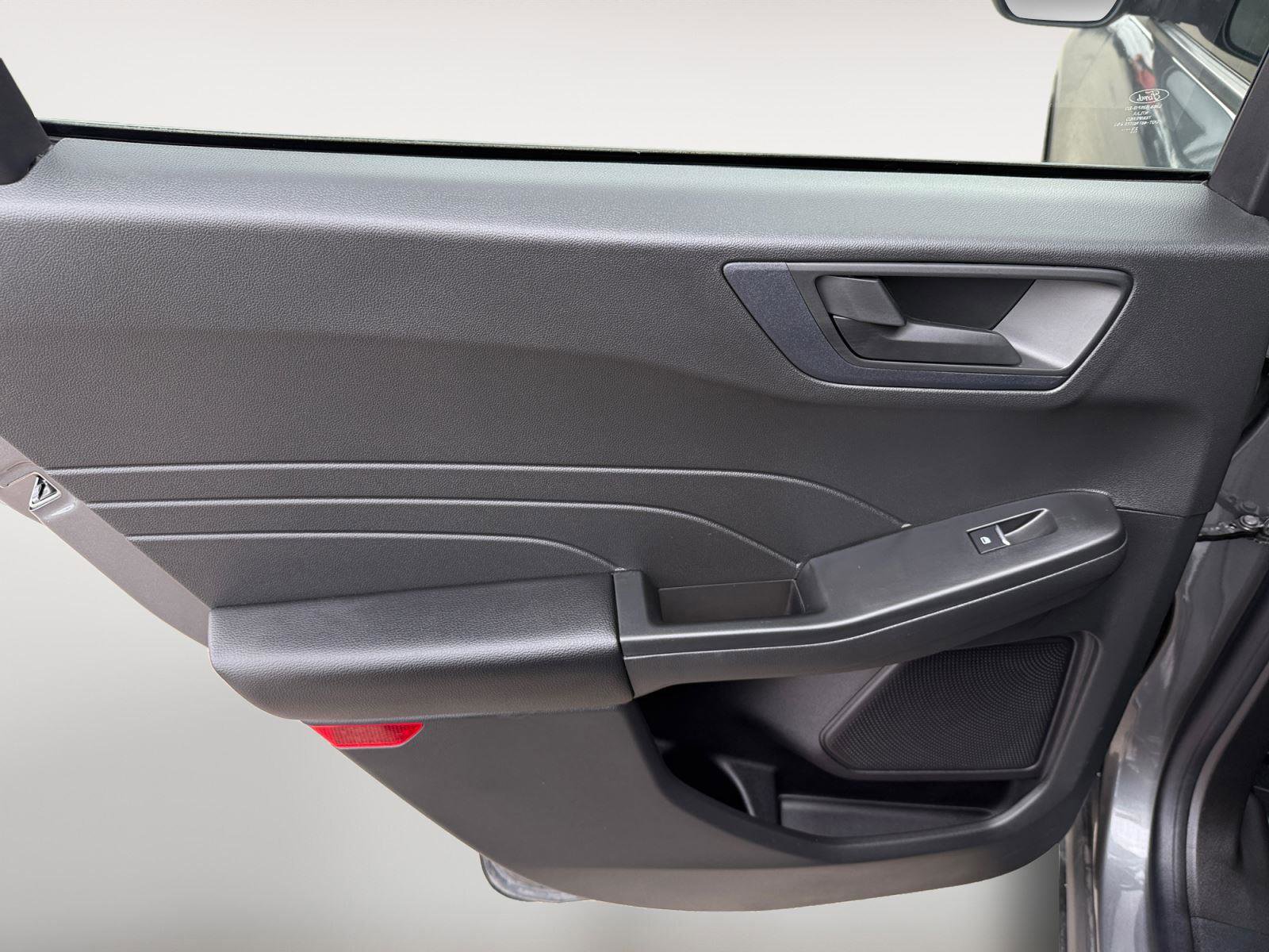 Used 2023 Ford Escape Active image 18