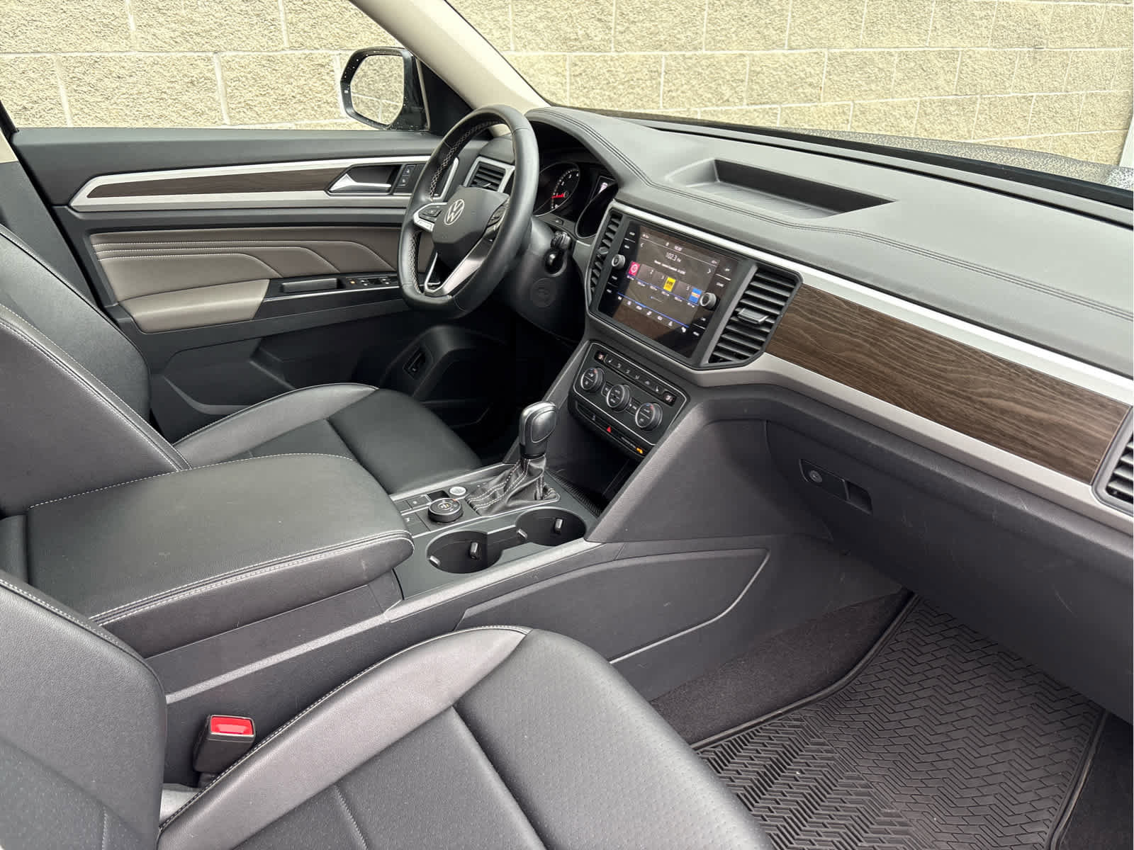 Used 2021 Volkswagen Atlas SE image 10