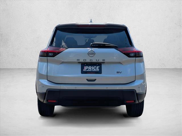 Used 2024 Nissan Rogue SV FWD image 7