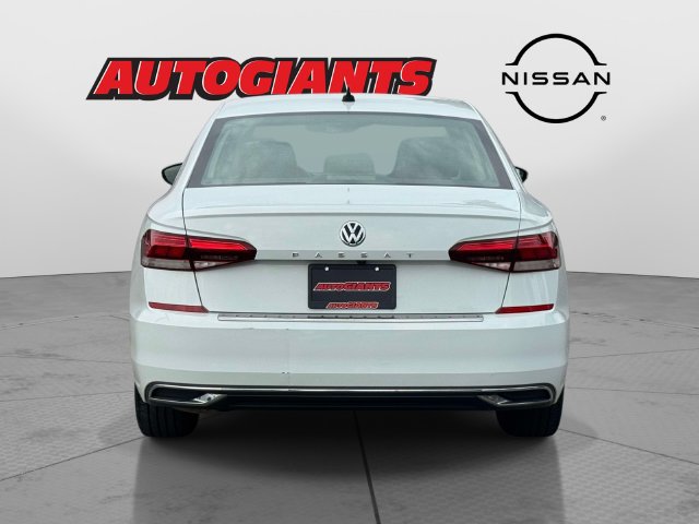 Used 2022 Volkswagen Passat 2.0T SE FWD image 6