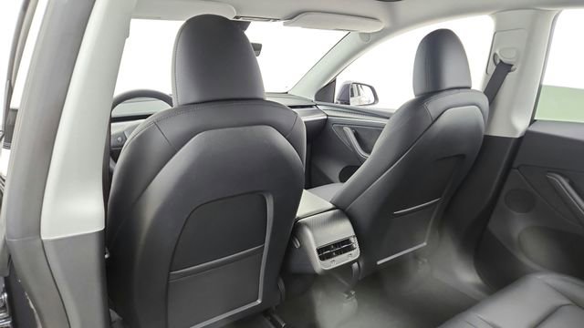 Used 2025 Tesla Model Y Performance AWD/4WD image 30