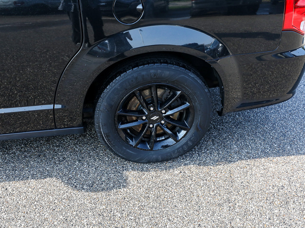 Used 2019 Dodge Grand Caravan GT image 3