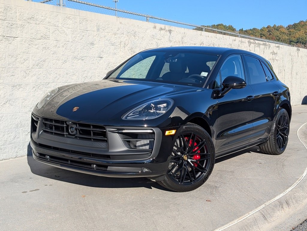 New 2026 Porsche Macan GTS image 1