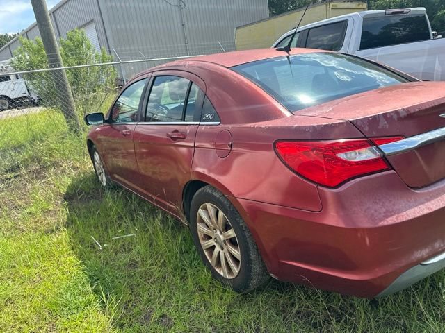 Used 2011 Chrysler 200 Touring FWD image 12