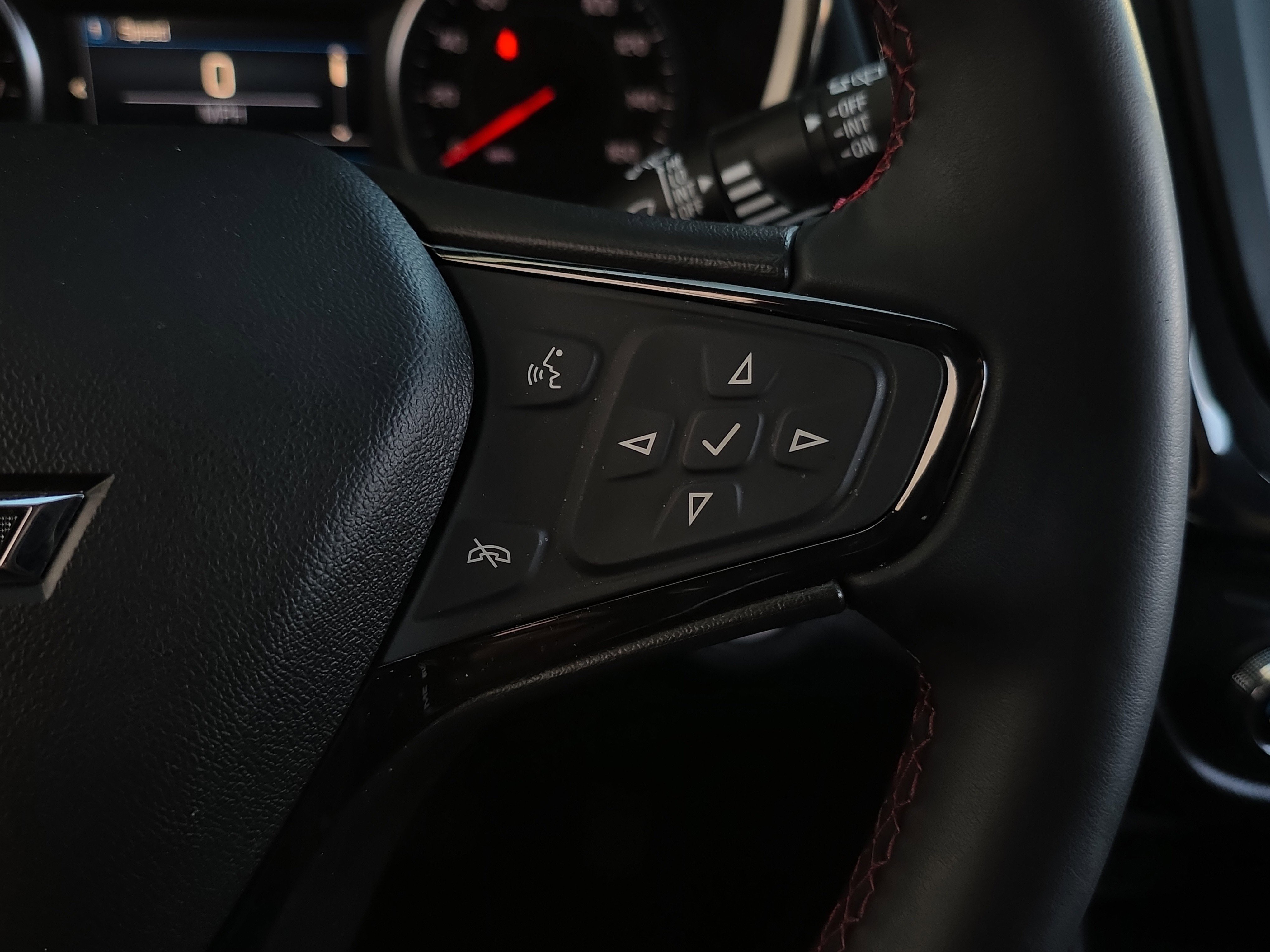 Used 2023 Chevrolet Equinox RS w/ LPO, Cargo Package image 15