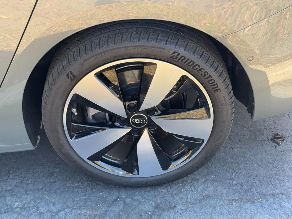 Used 2025 Audi A5 2.0T Premium Plus w/ Premium Plus image 5