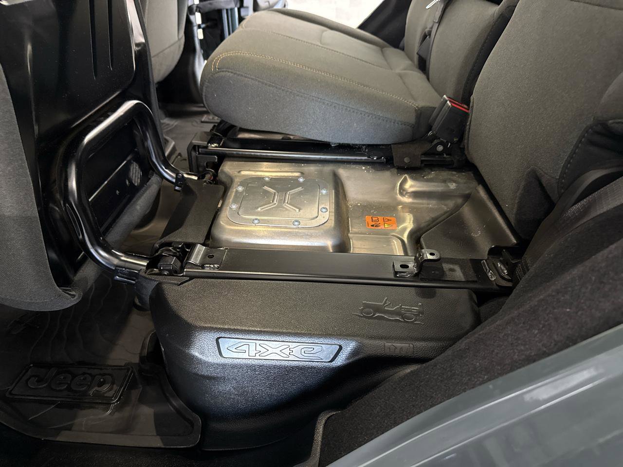 Used 2024 Jeep Wrangler Unlimited image 41