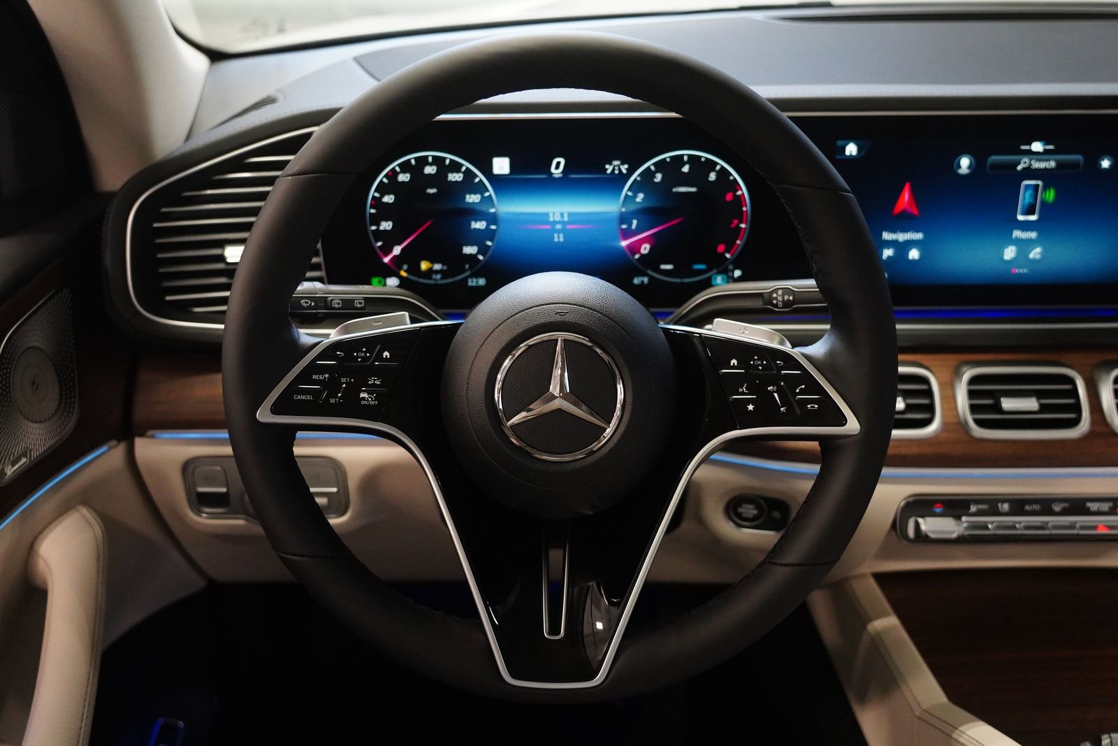 New 2026 Mercedes-Benz GLS 450 4MATIC image 19