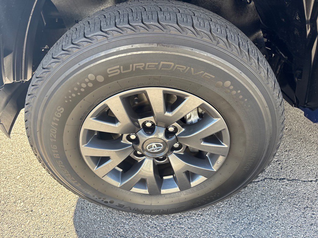 Used 2023 Toyota Tacoma SR5 image 7