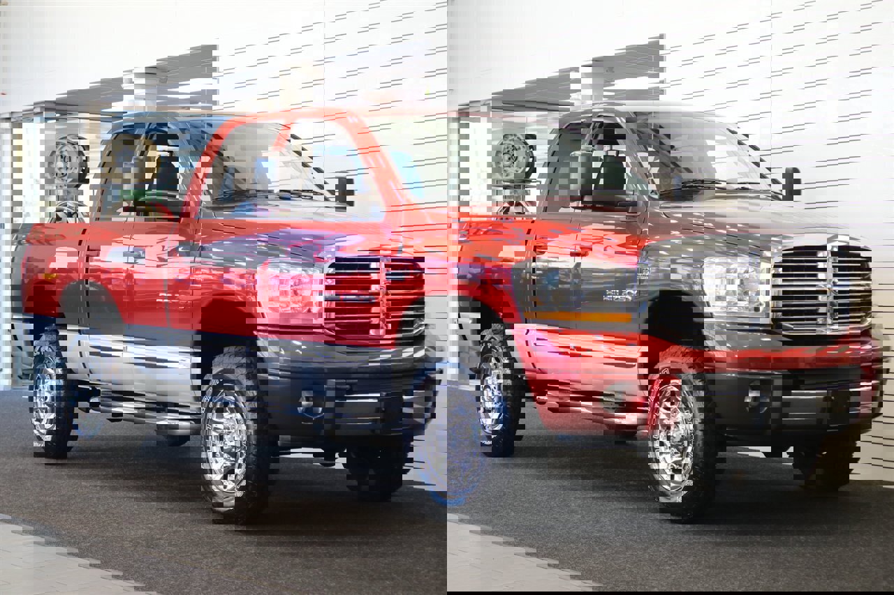 Used 2006 Dodge Ram 2500 Truck Laramie w/ Trailer Tow Group image 2