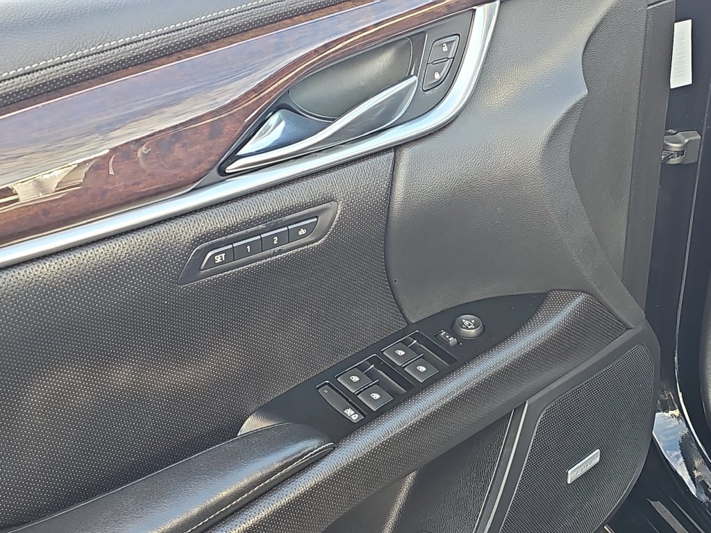 Used 2016 Cadillac XTS Luxury AWD/4WD image 22