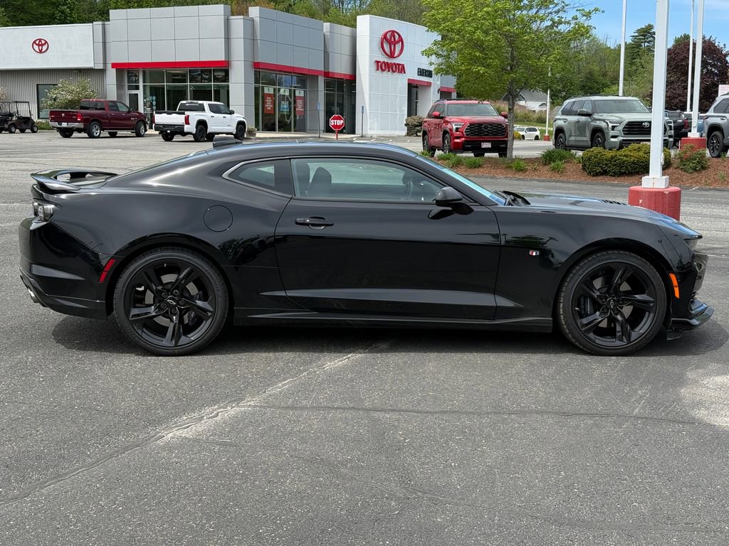 Used 2021 Chevrolet Camaro SS w/ LPO, Ground Effects Package RWD image 7