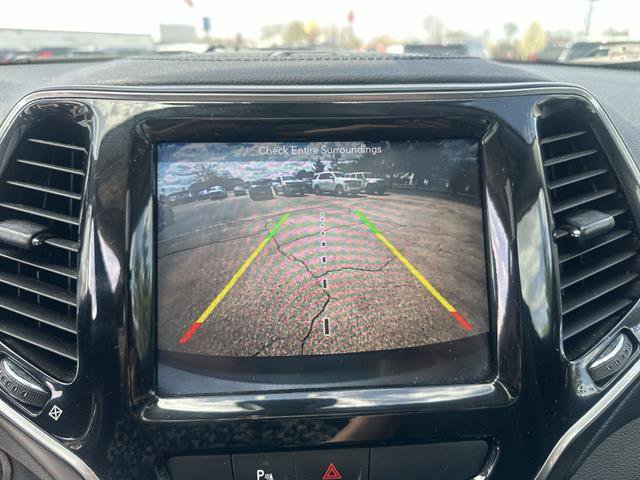 Used 2019 Jeep Cherokee Limited AWD/4WD image 46