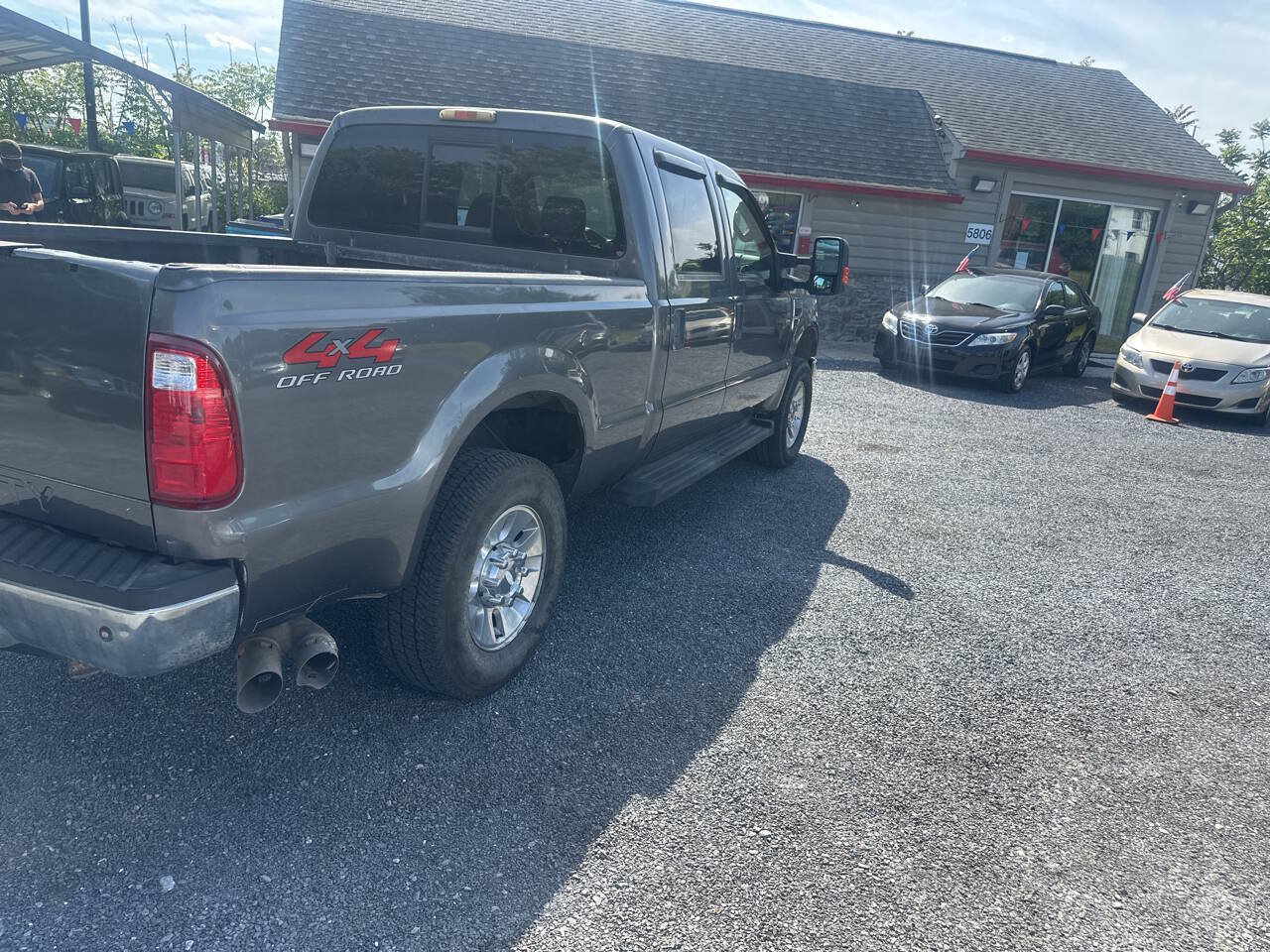 Used 2008 Ford F250 Lariat AWD/4WD image 4