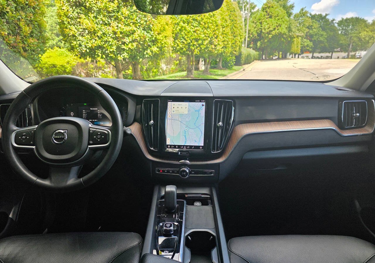 Used 2022 Volvo XC60 B5 Momentum w/ Climate Package AWD/4WD image 15