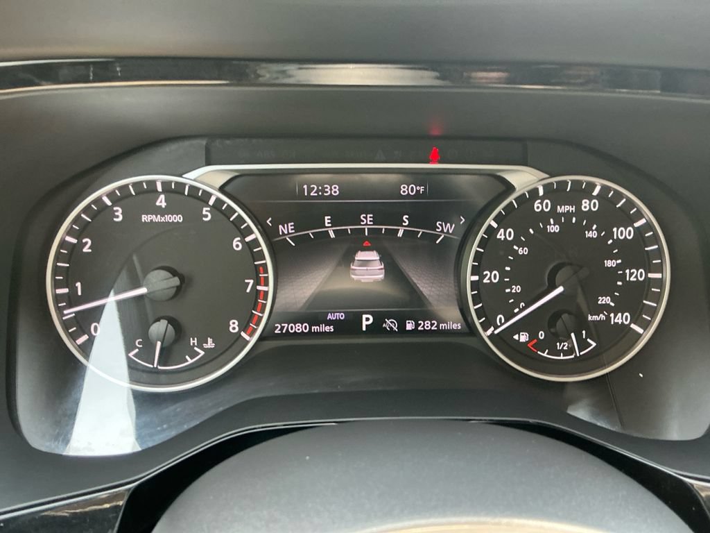 Used 2025 Nissan Pathfinder SL AWD/4WD image 29