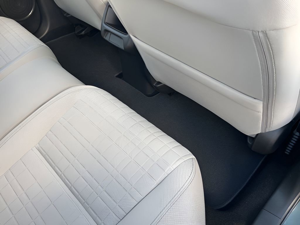 Used 2025 Honda HR-V LX image 27