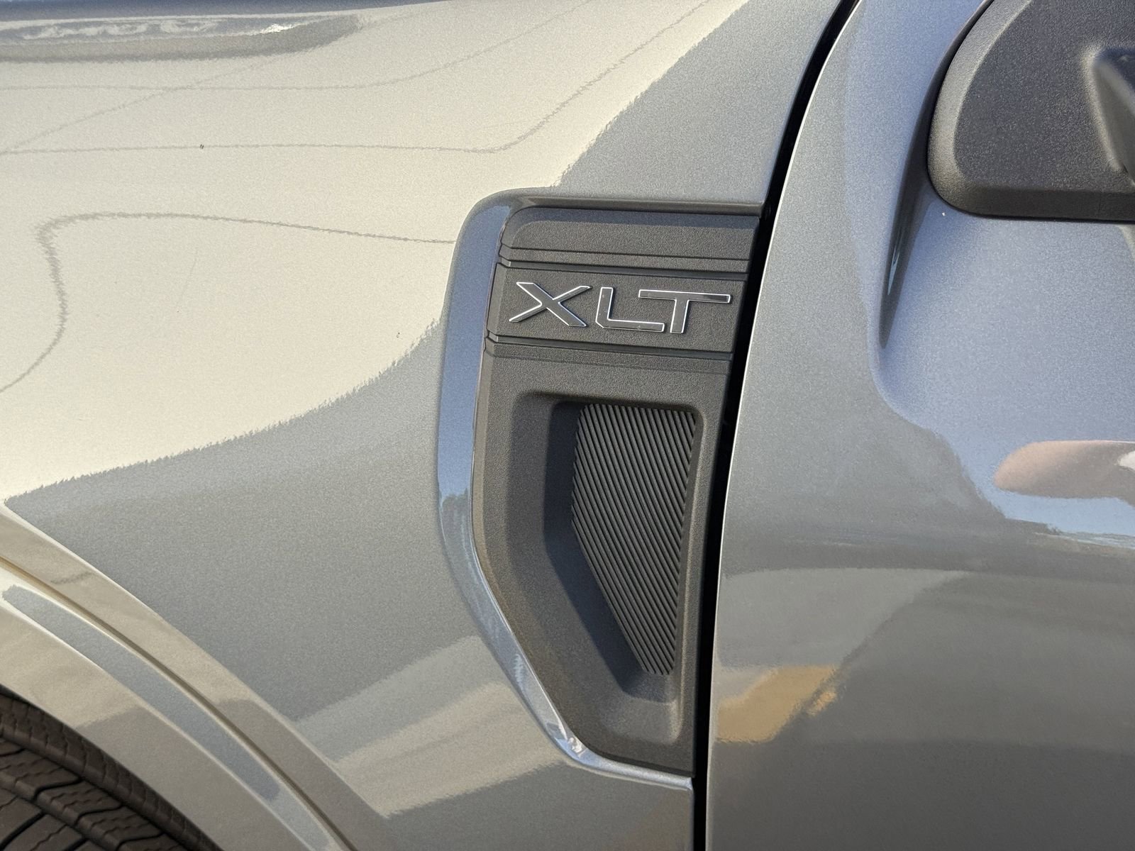 Certified 2024 Ford Maverick XLT image 8