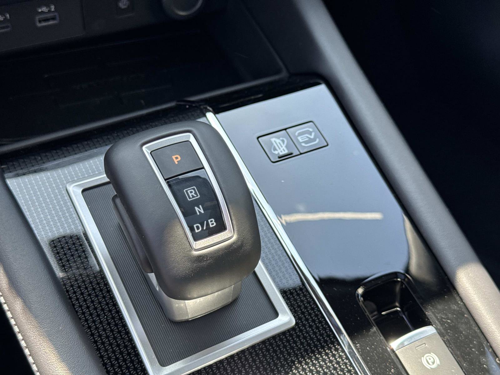 New 2025 Mitsubishi Outlander SEL image 28