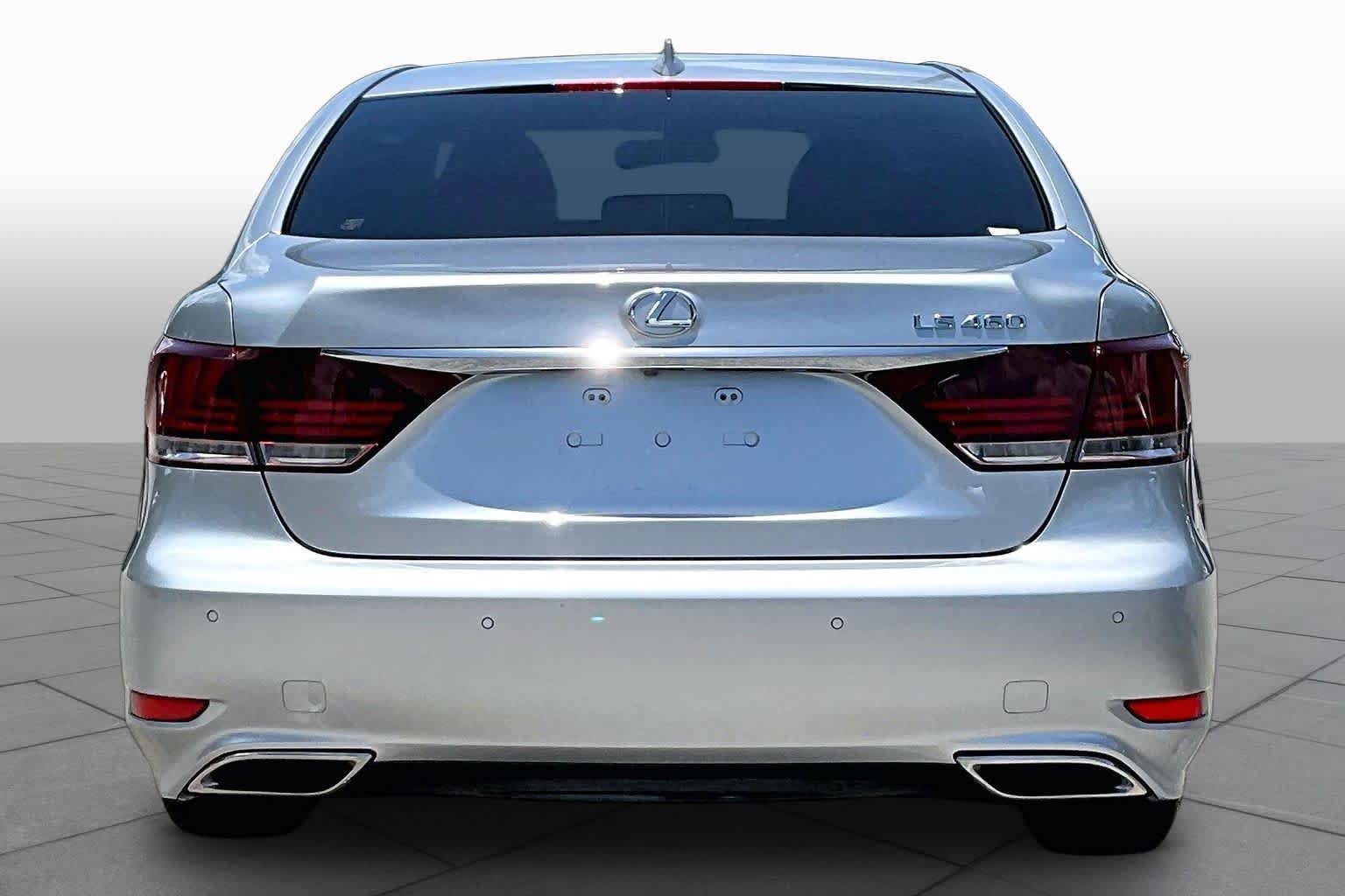 Used 2014 Lexus LS 460 w/ Comfort Package RWD image 5