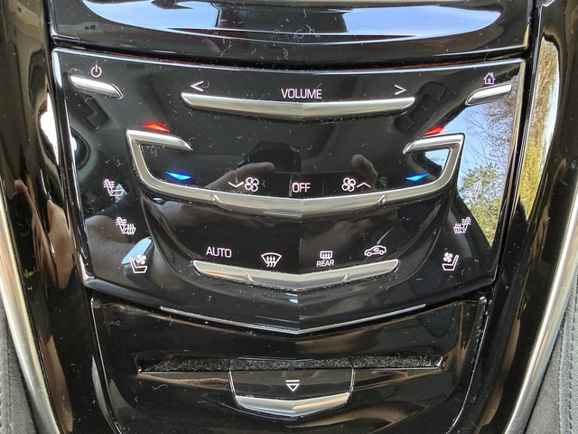 Used 2020 Cadillac Escalade Luxury AWD/4WD image 34