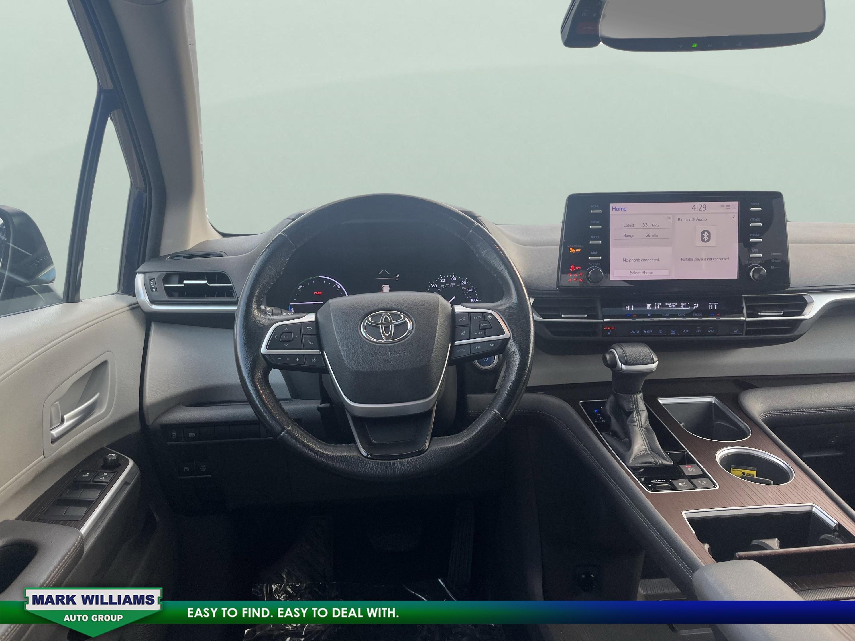 Used 2021 Toyota Sienna XLE image 27