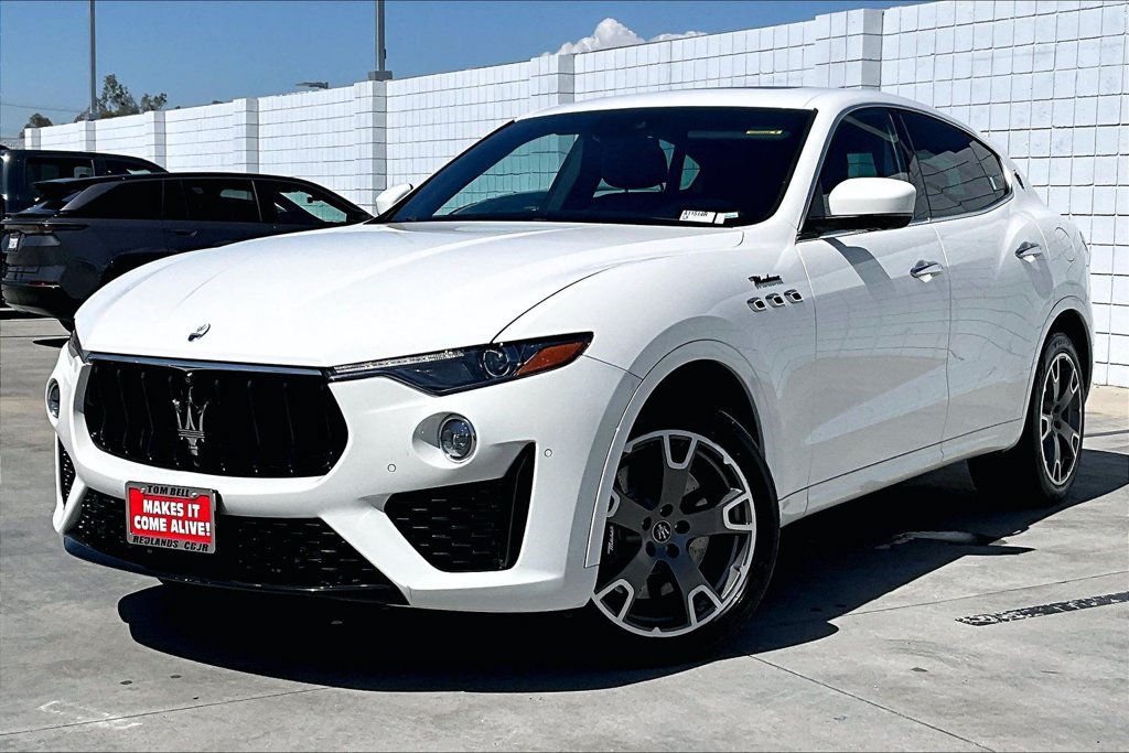 Used 2023 Maserati Levante Modena AWD/4WD image 2