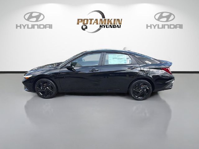 Certified 2026 Hyundai Elantra Sport FWD image 9