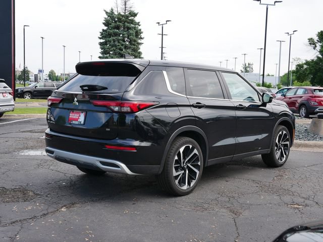 Used 2024 Mitsubishi Outlander SE AWD/4WD image 5