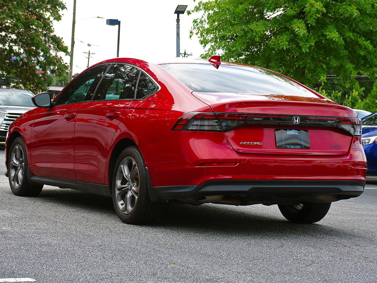 Used 2024 Honda Accord EX image 18