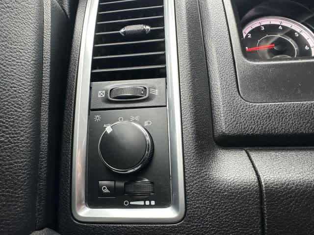 Used 2024 RAM 1500 Classic Warlock AWD/4WD image 18