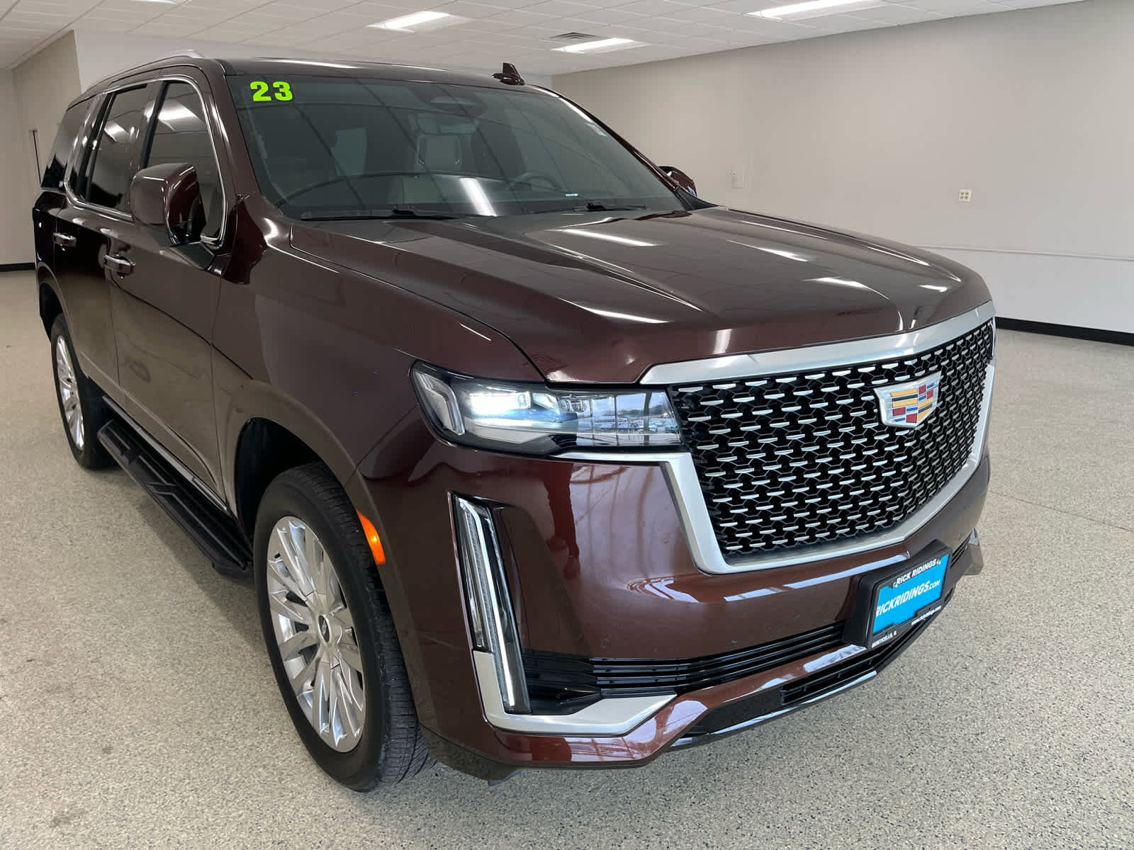 Used 2023 Cadillac Escalade Premium Luxury image 5