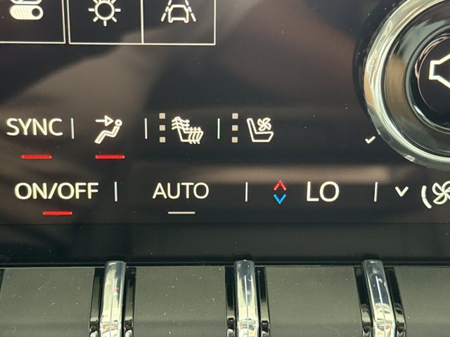 New 2026 GMC Terrain Denali w/ LPO, Black Badging Package AWD/4WD image 15